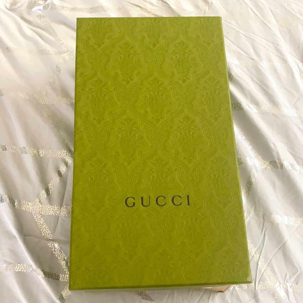 Green Gucci shoes box